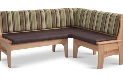 Bequeme Eckbank mit Truhe