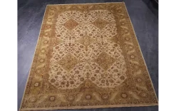 Handgeknüpfter Teppich