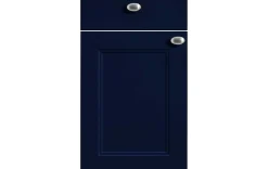 Klassische Inselküche