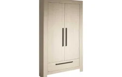 Kleiderschrank