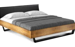 Massives Holzbett