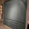 Moderner Kleiderschrank