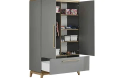 Moderner Kleiderschrank