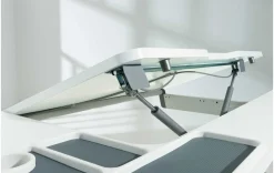 Moderner Schreibtisch