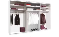 Moderner Schwebetürenschrank