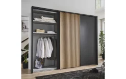 Moderner Schwebetürschrank