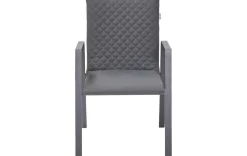 Moderner Stapelstuhl