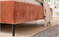 Modernes Polsterbett