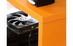 Multimedia-Schreibtisch