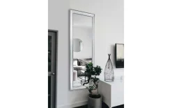 Rahmenspiegel mit Facette