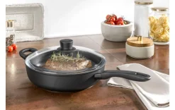 Schmorpfanne mit Glasdeckel