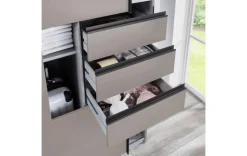 Schwebetürenschrank